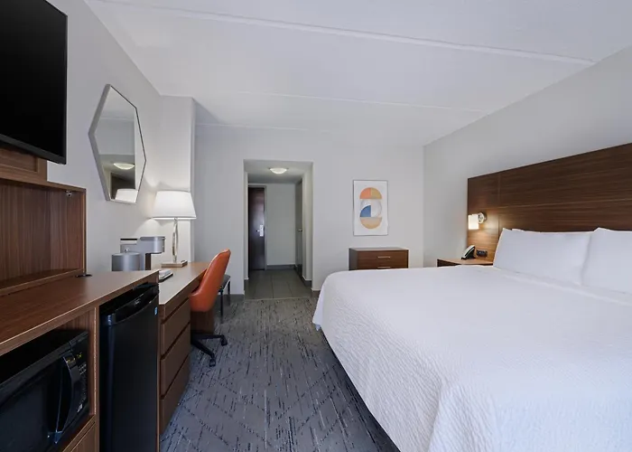 Holiday Inn Express & Suites Augusta West - Ft Gordon Area By Ihg