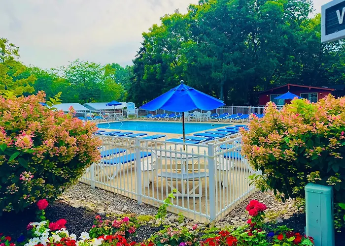 Put-In-Bay Island Club #77