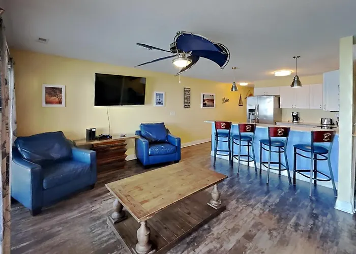 Put-In-Bay Waterfront Condo #211