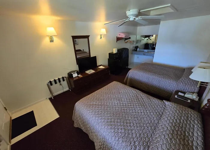 Lake View Motel