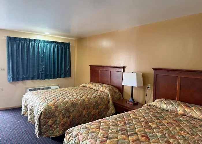 Deluxe Inn