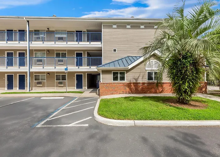 Birch Hill Suites - Lakeland
