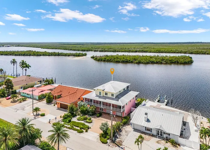 Kokopelli Villa - Matlacha Waterfront Retreat