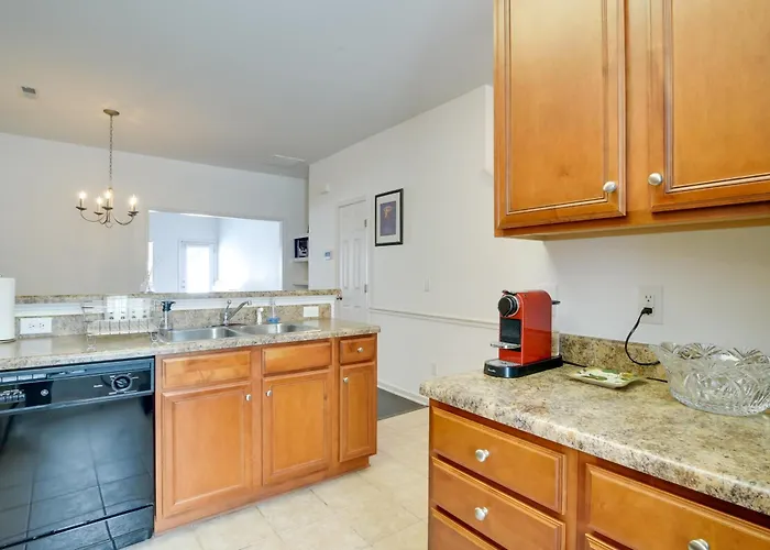 Inviting High Point Townhome With Patio + Privacy!