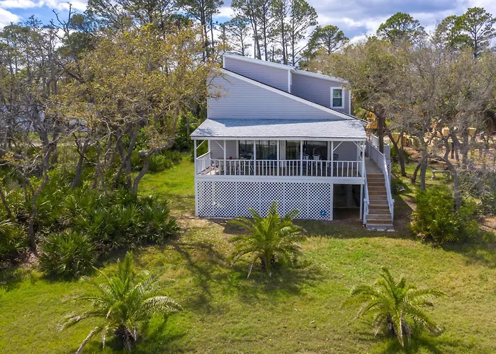 Private Beach - Ocean Front On Coffin Point