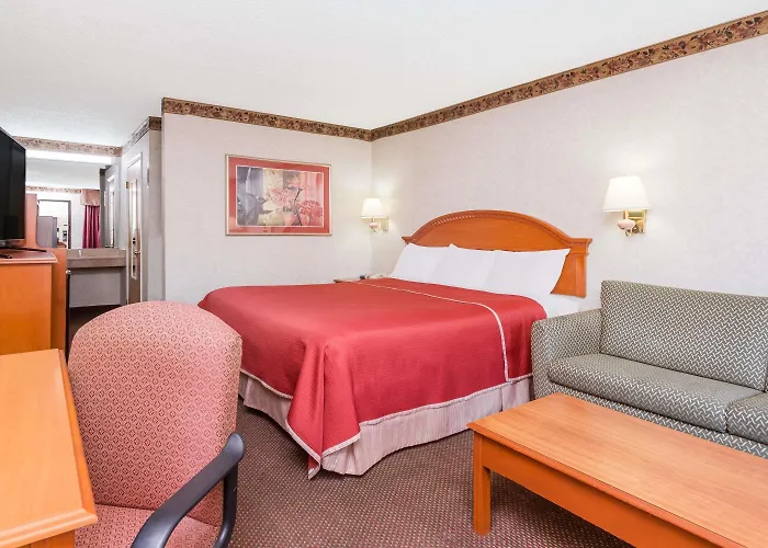 Regency Inn & Suites-Hamilton Place