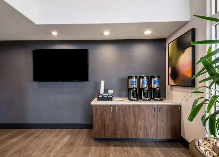 Best Western Inn & Suites Lemoore