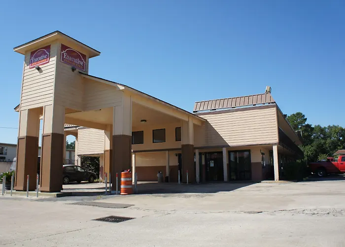 Executive Inn & Suites