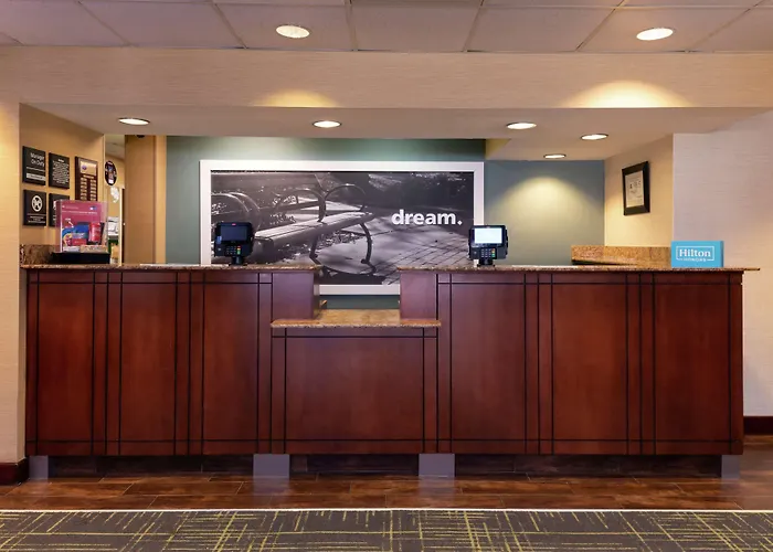 Hampton Inn Greensboro Airport