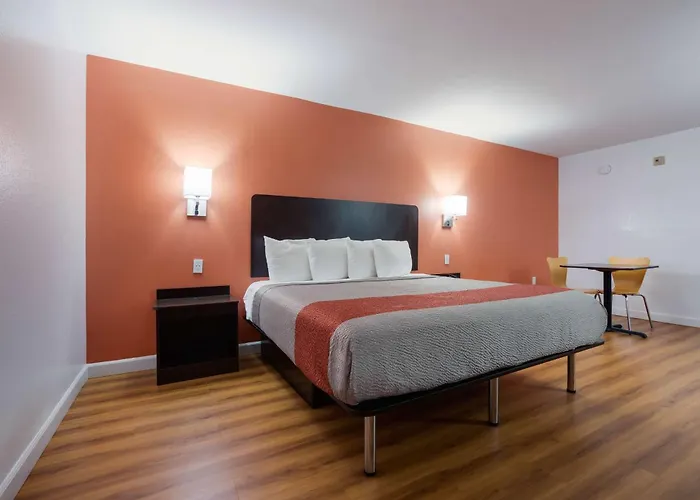 Motel 6-Suwanee, Ga - Gwinnett Center