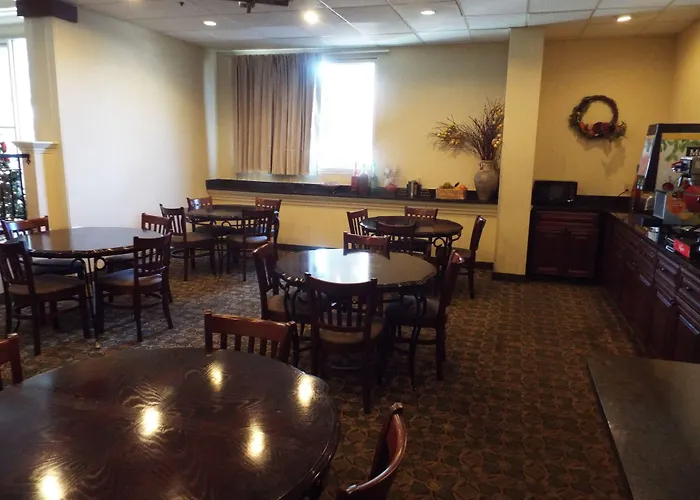 Quality Suites Atlanta Airport East