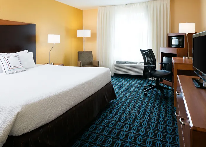 Fairfield Inn & Suites Kansas City Airport