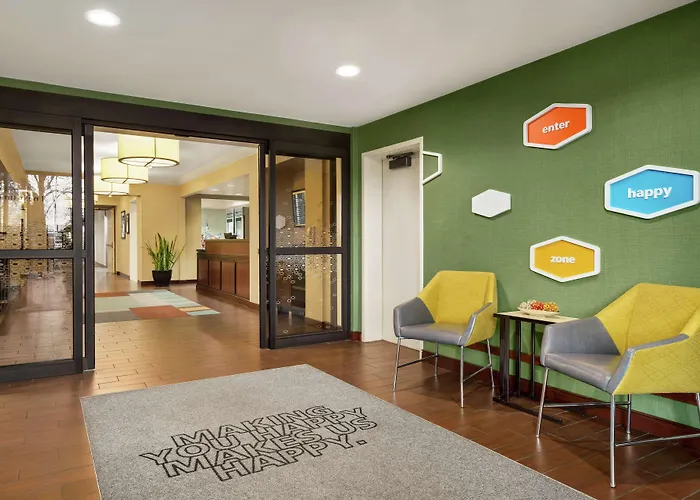 Hampton Inn Portland Airport