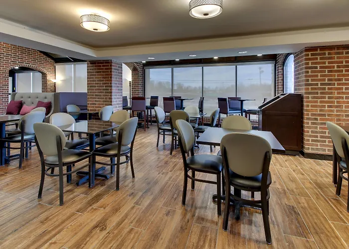 Drury Inn & Suites Poplar Bluff