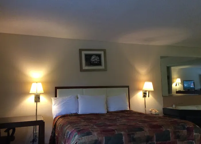 Days Inn By Wyndham York Alabama