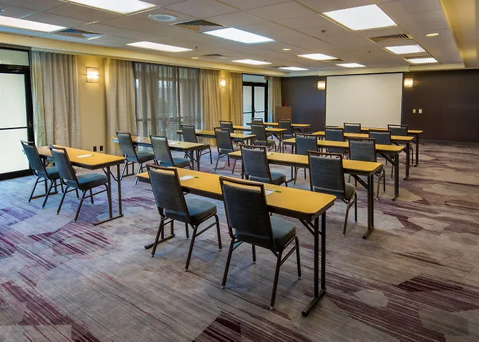 Courtyard By Marriott Scranton Montage Mountain