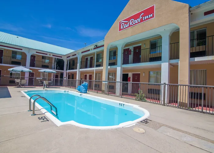 Red Roof Inn Crossville
