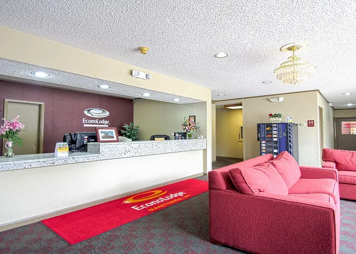 Days Inn By Wyndham Manitowoc