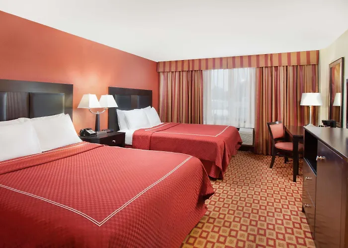 Super 8 By Wyndham Chicago Northlake O'Hare South