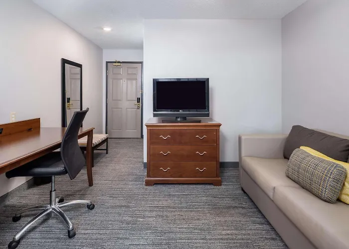 Country Inn & Suites By Radisson, Maumee - Toledo