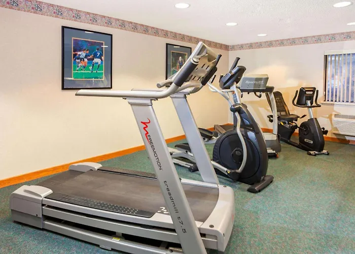 La Quinta Inn By Wyndham Milwaukee Airport / Oak Creek