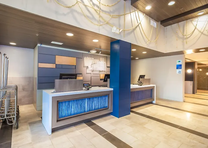 Holiday Inn Express Orange Beach - On The Beach By Ihg