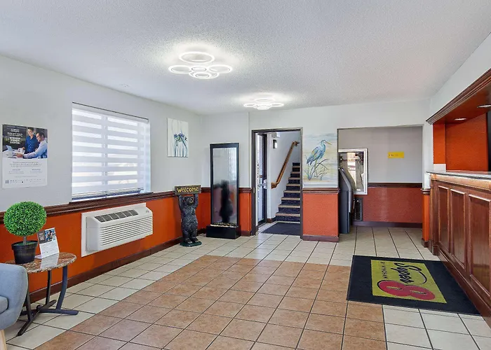 Super 8 By Wyndham Johnson City