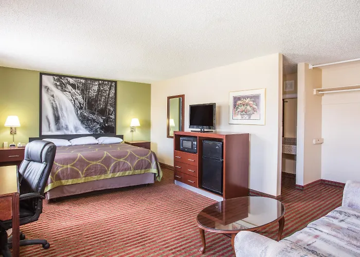 Super 8 By Wyndham Harrisonburg