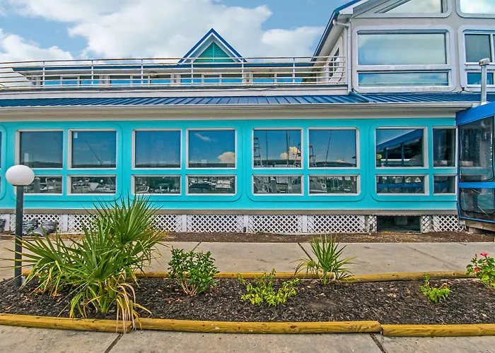 Harbourgate Marina Club