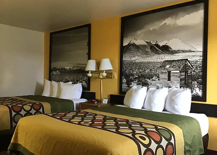 Super 8 By Wyndham Elko