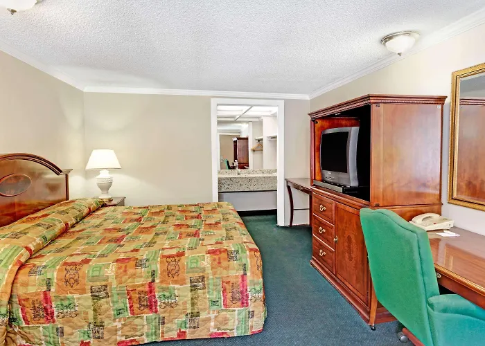 Knights Inn Austell