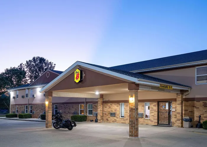 Super 8 By Wyndham Mattoon