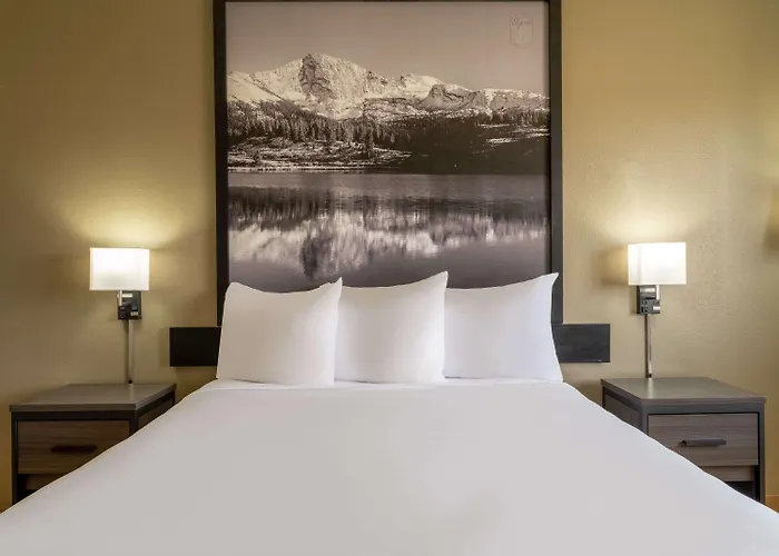 Super 8 By Wyndham Clinton