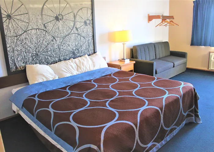Super 8 By Wyndham Burlington