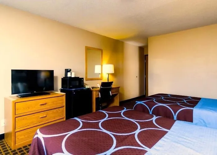 Super 8 By Wyndham Burlington