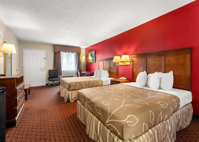 Americas Best Value Inn-Montezuma