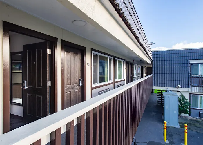 Super 8 By Wyndham Eureka