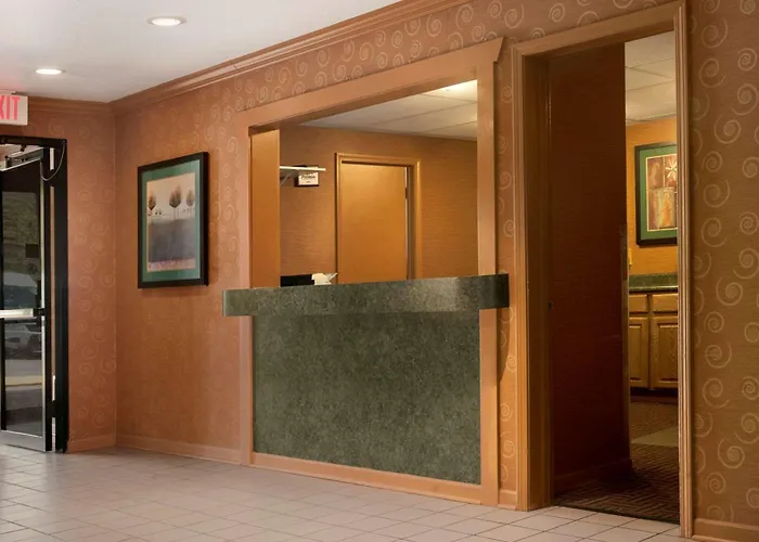 Super 8 By Wyndham East Peoria