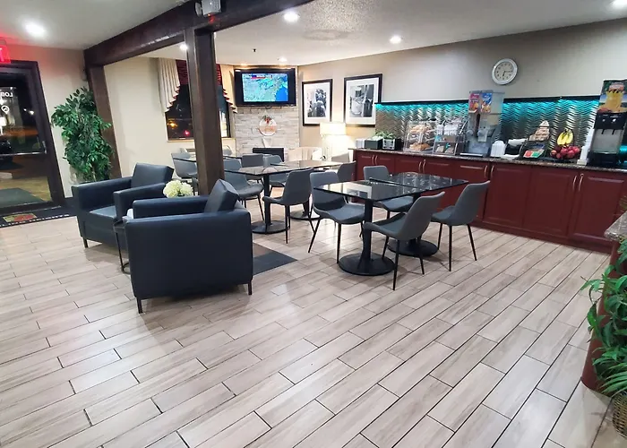 Super 8 By Wyndham Sterling Heights/Detroit Area