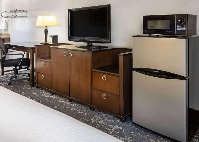 Travelodge By Wyndham Appleton