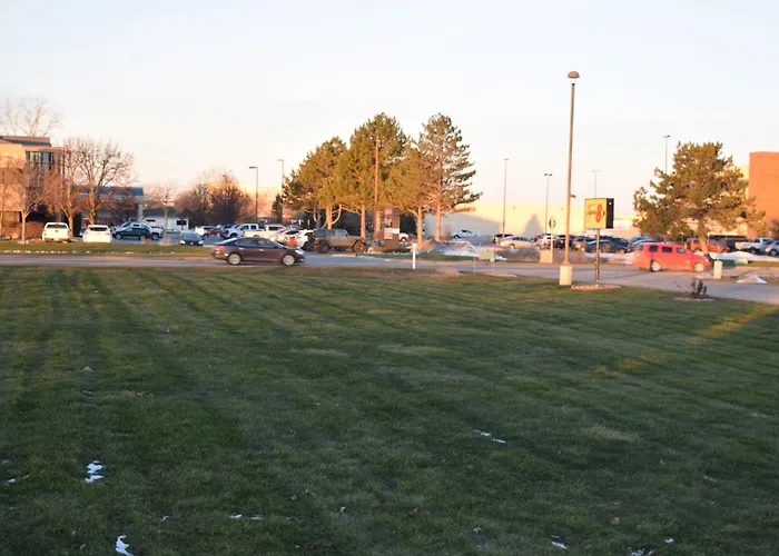 Super 8 By Wyndham Saginaw