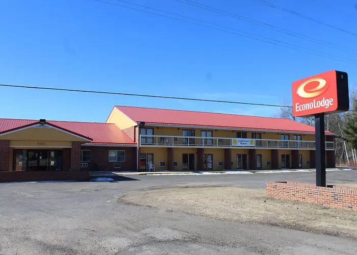 Econo Lodge Cadillac By Choice