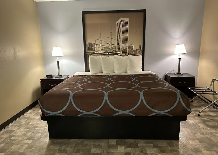 Super 8 By Wyndham Baltimore/Essex Area