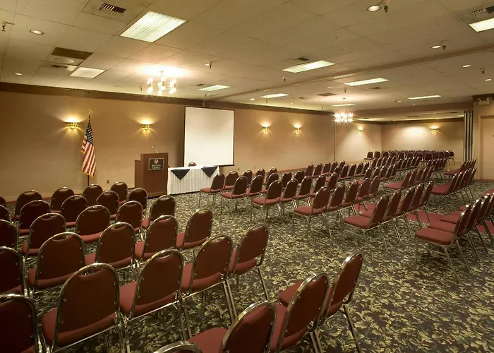 Red Lion Hotel Yakima Center