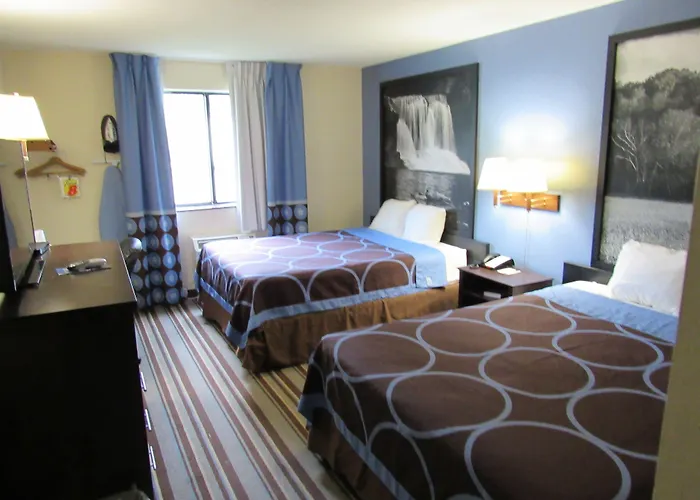 Super 8 By Wyndham Columbus Edinburgh
