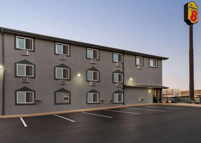 Super 8 By Wyndham Columbus Edinburgh