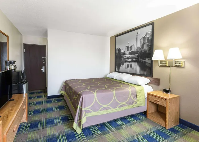Super 8 By Wyndham Columbus