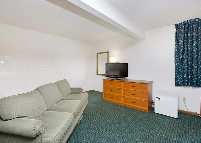 Motel 6-Kewanee, Il