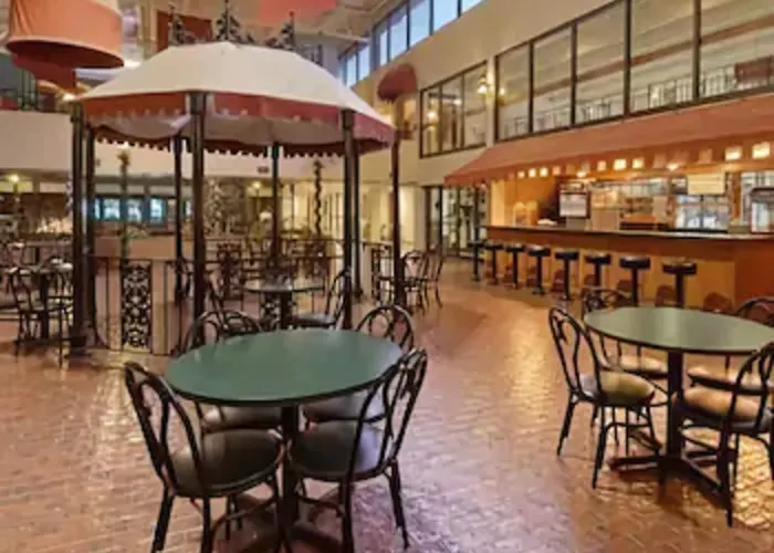 Ramada By Wyndham Paintsville Hotel & Conference Center