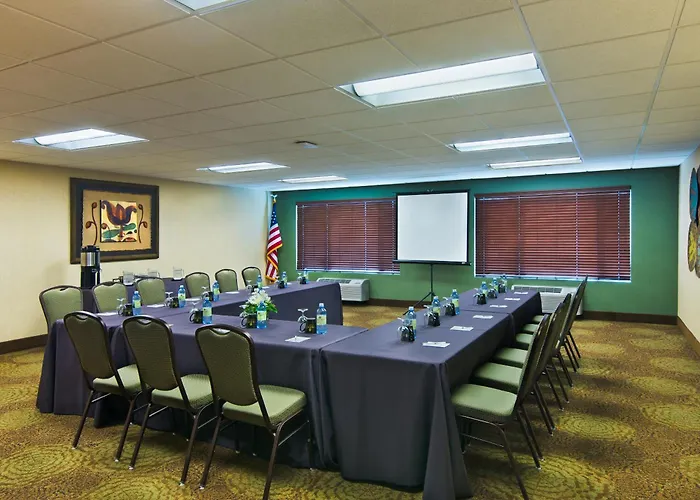 Oxford Suites Hermiston